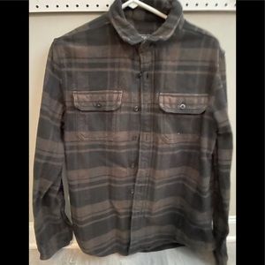 Men’s American Eagle thick flannel